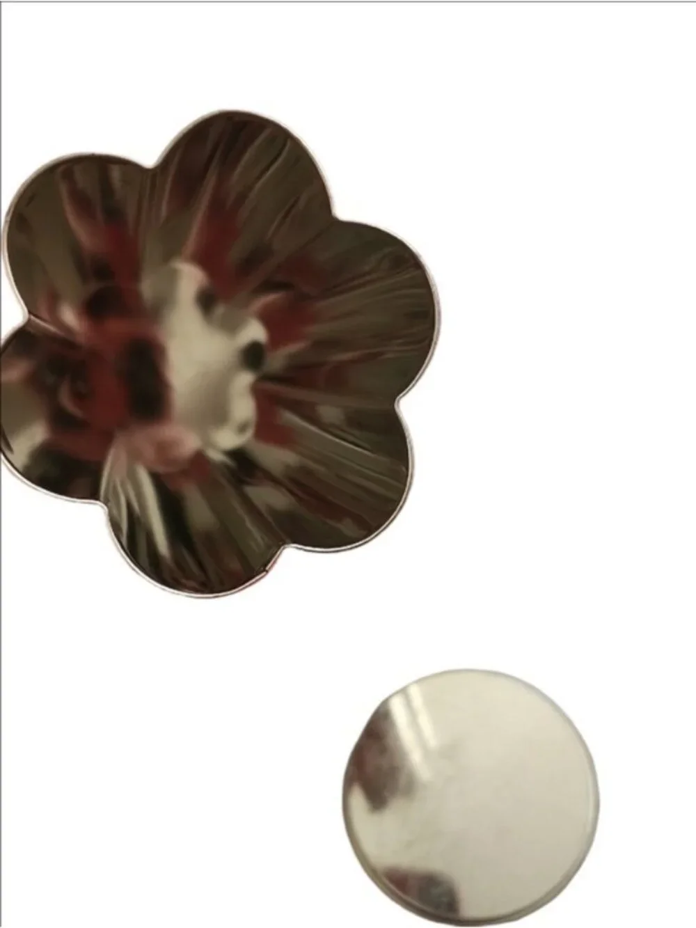 The Pampered Chef Stainless Steel Star & Flower Bread Tube Set - Silver